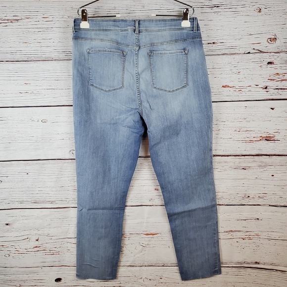 🔴 Time and Tru Hi-Rise Skinny Jean Women Plus 18 Blue Distressed Button Close - Picture 6 of 9